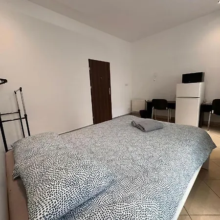 Apartment Golebia 4